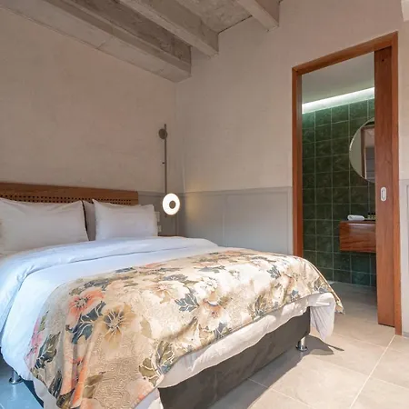 Hotel Soy Local Insignia 4*