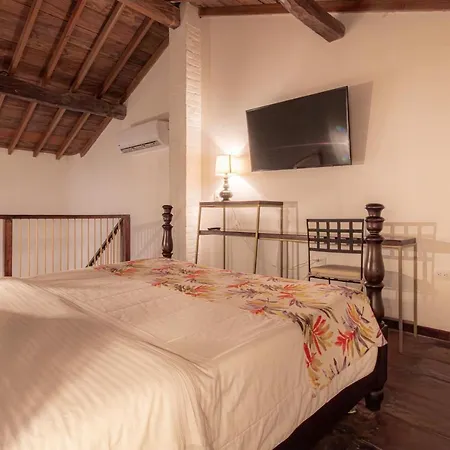 Soy Local Insignia 4* Cartagena