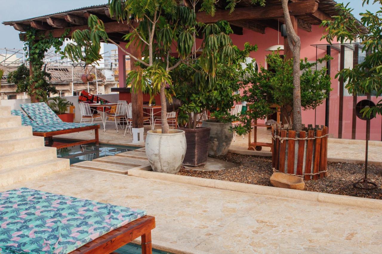 Soy Local Insignia Hotel 4*