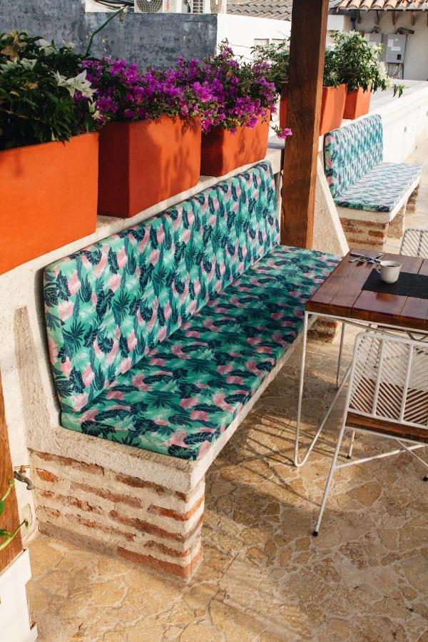 Soy Local Insignia Hotel