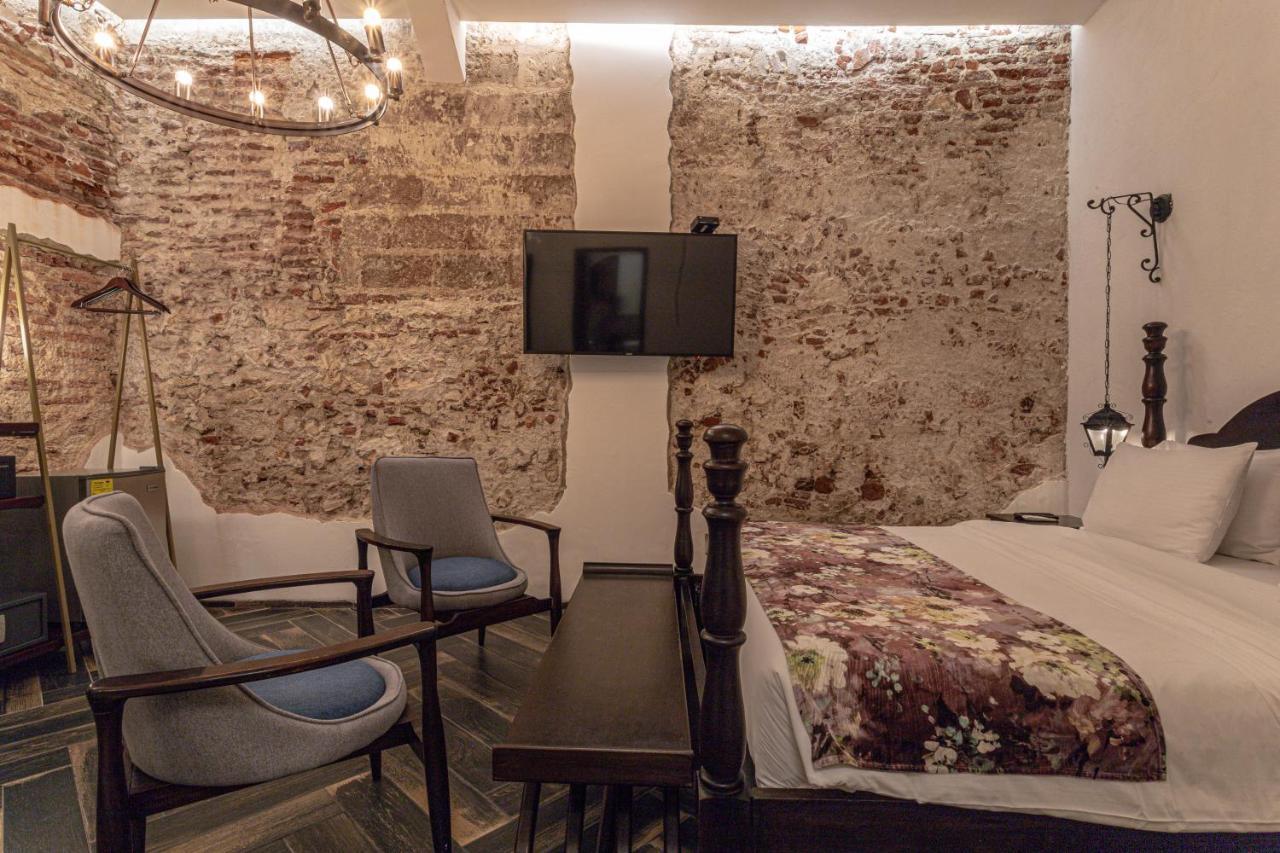 Hotel Soy Local Insignia