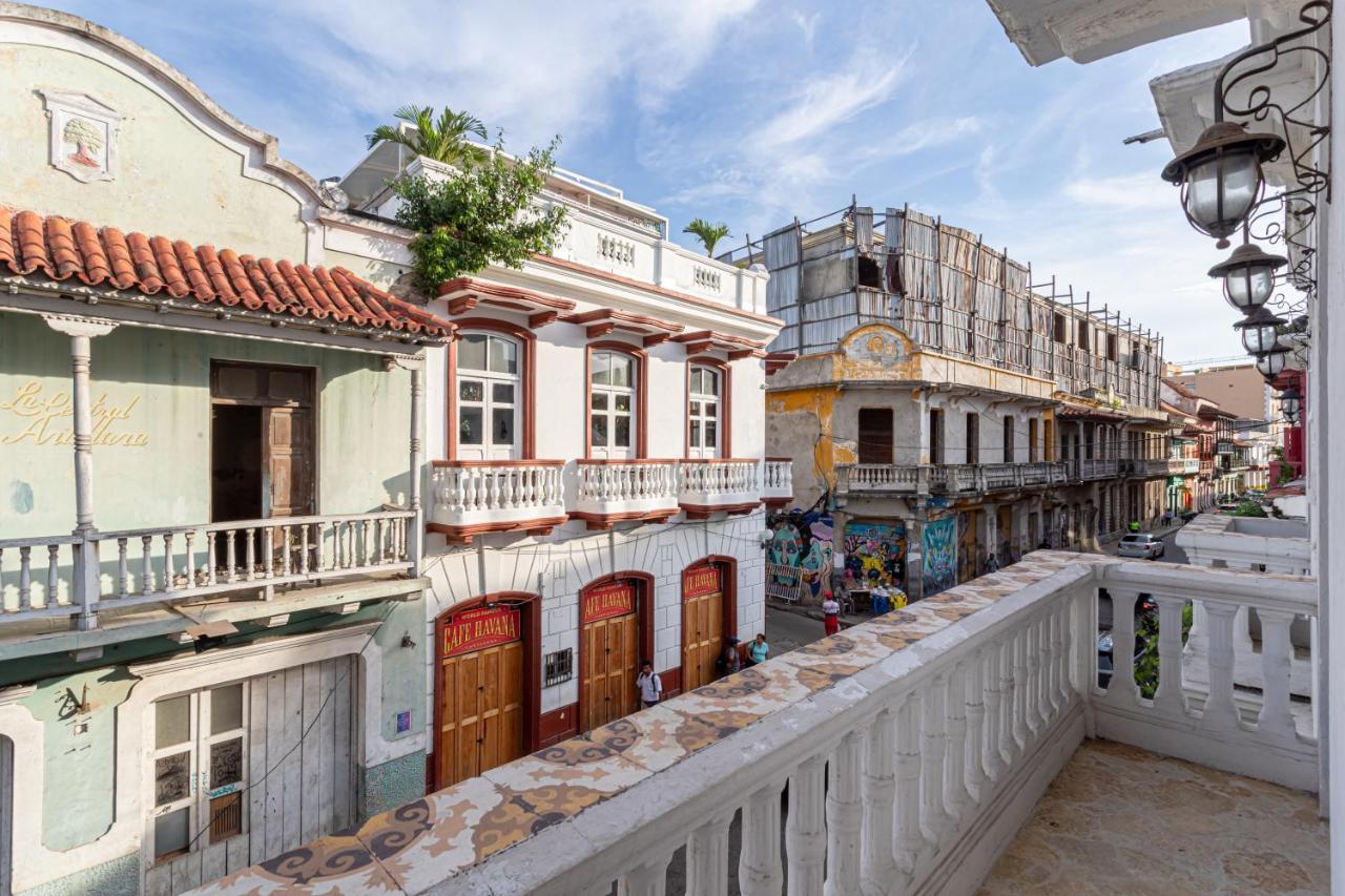 Soy Local Insignia 4*