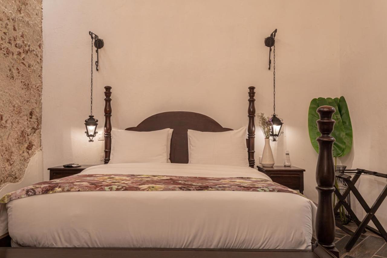 Soy Local Insignia 4*