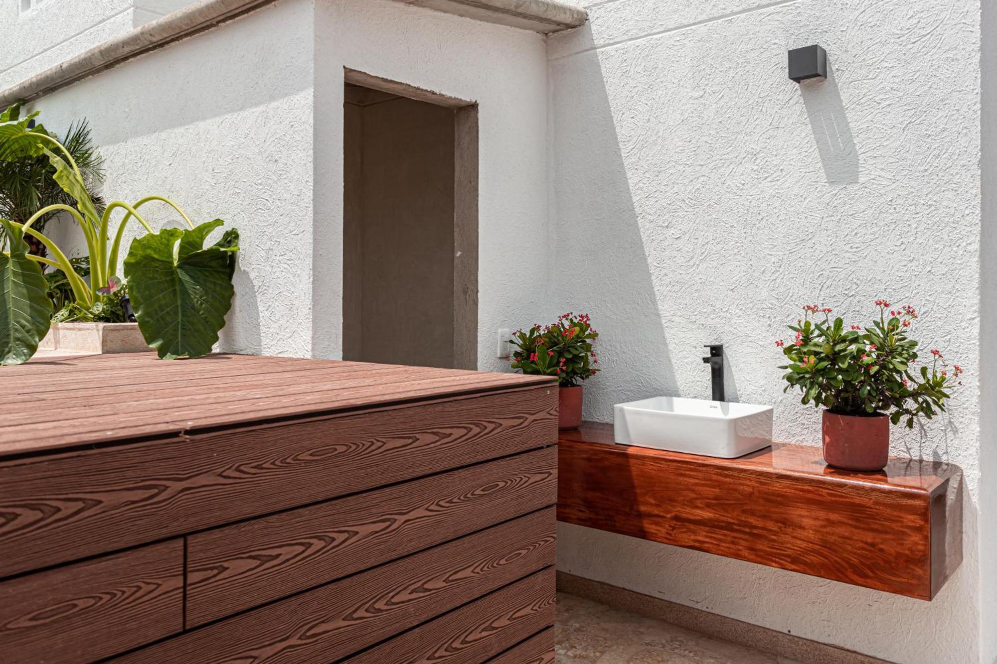 Hotel Soy Local Insignia